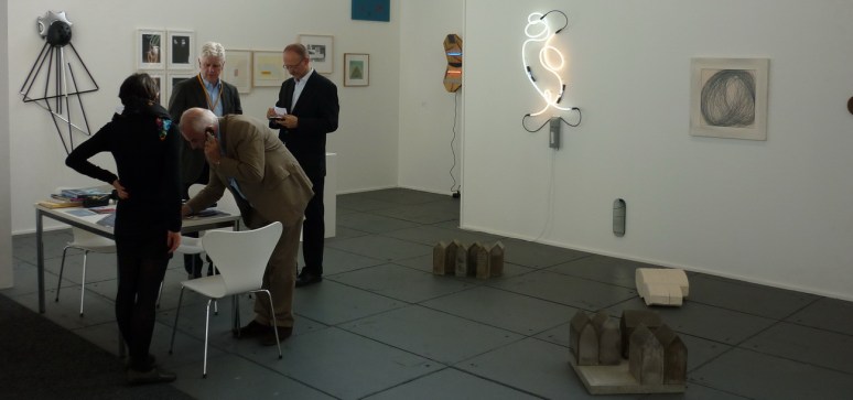 Ellos también están reflexionando. 04-escombros-bienal-venecia-alberto-reina