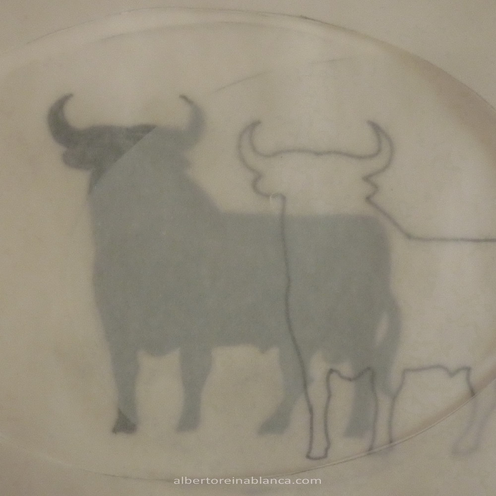 toro-manolo-prieto-bar-vicente-alberto-reina